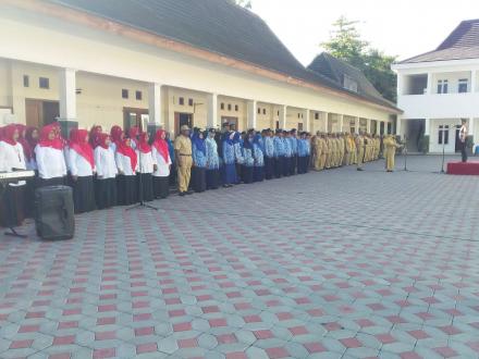 Upacara Tanggal 17